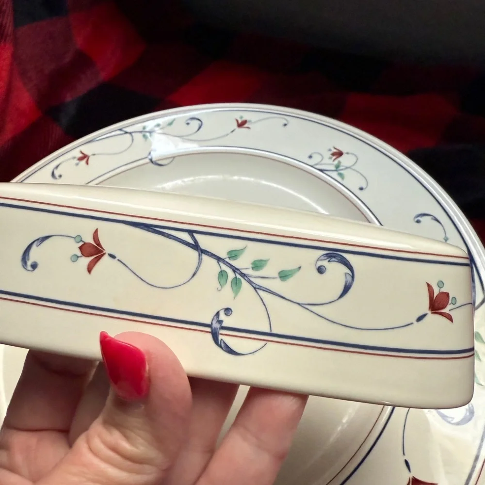 Mikasa Intagolo cac20 Annette Butter Dish Large Round Platter Floral Blue red
